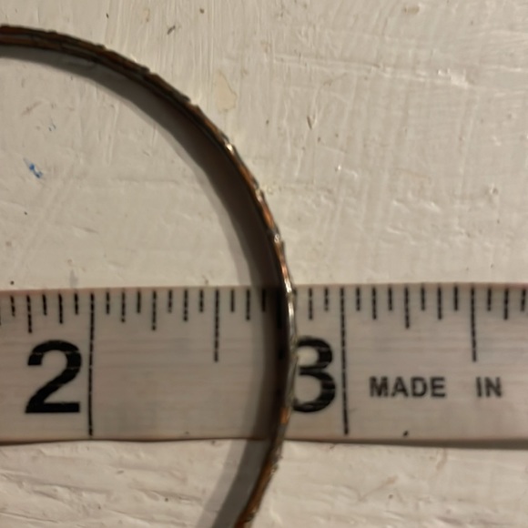 8” mixed metal Minimalist copper tone diamond etched bangle bracelet - Picture 10 of 11